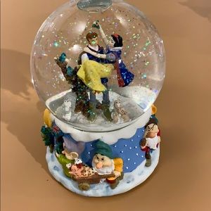 Disney Snow Globe Musical